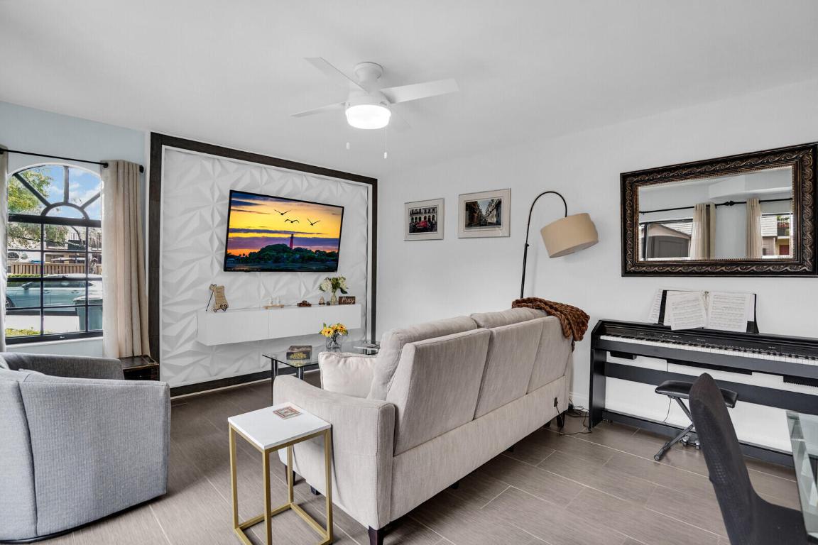 8291 Thames Boulevard C