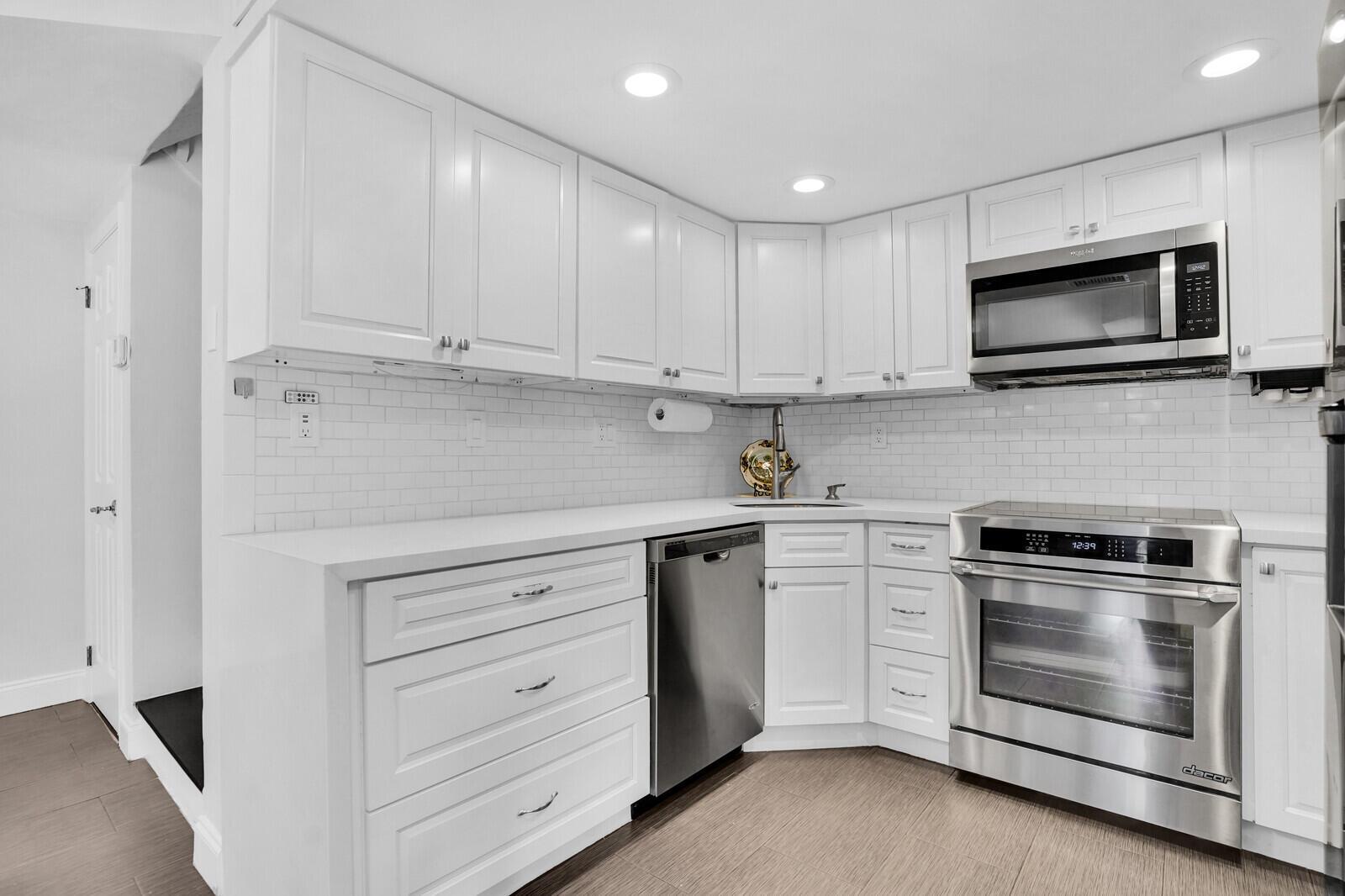 8291 Thames Boulevard C