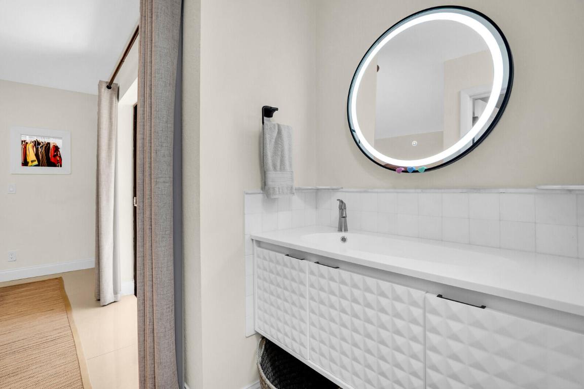 8291 Thames Boulevard C