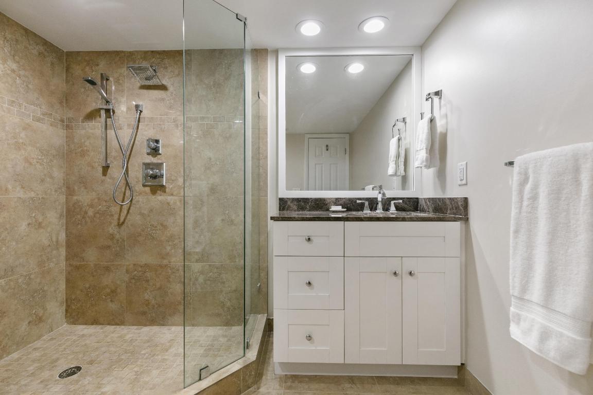 665 SE 21st Avenue 104