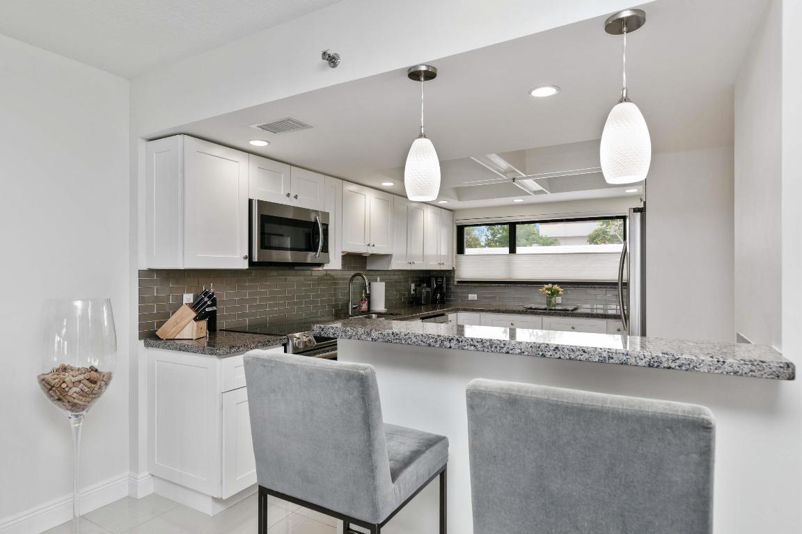 665 SE 21st Avenue 104