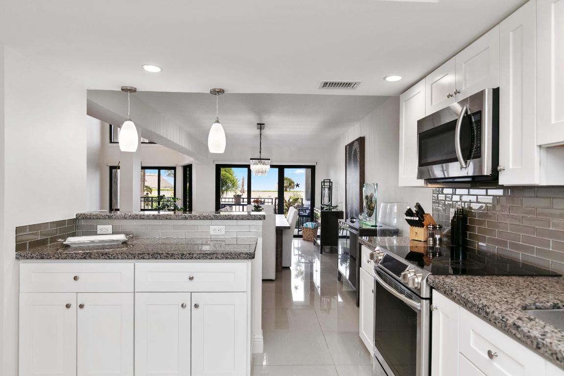 665 SE 21st Avenue 104