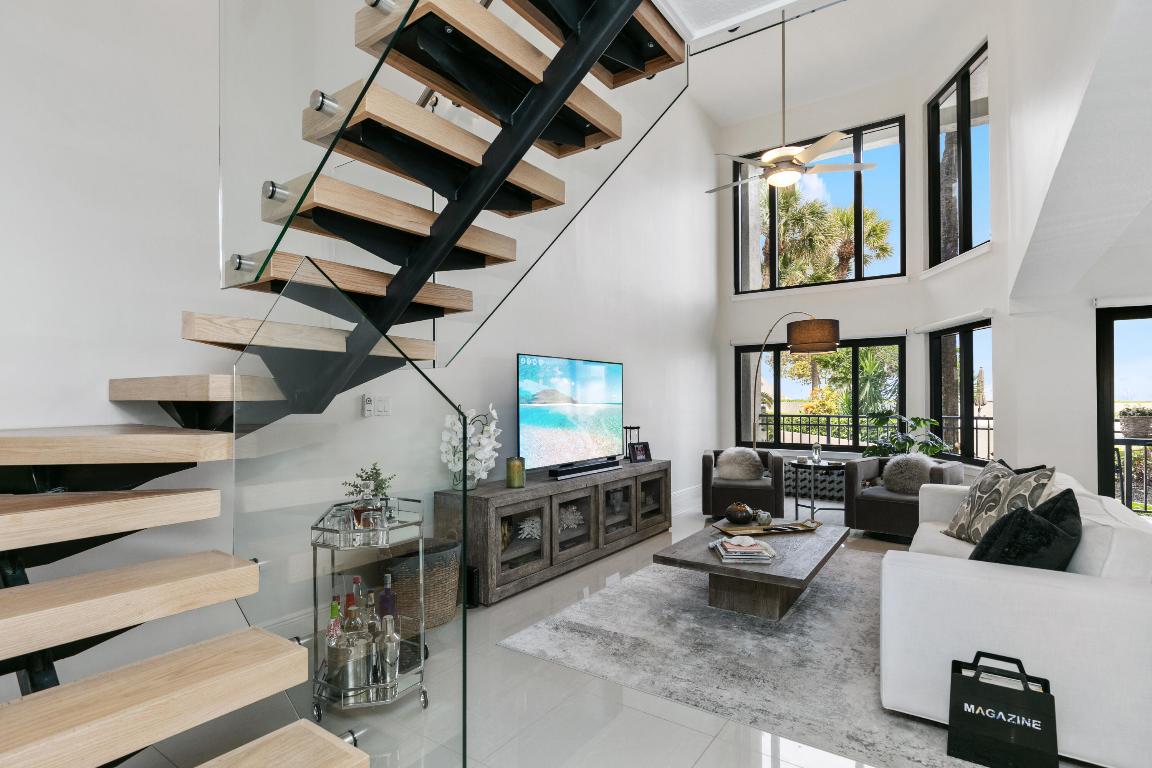 665 SE 21st Avenue 104