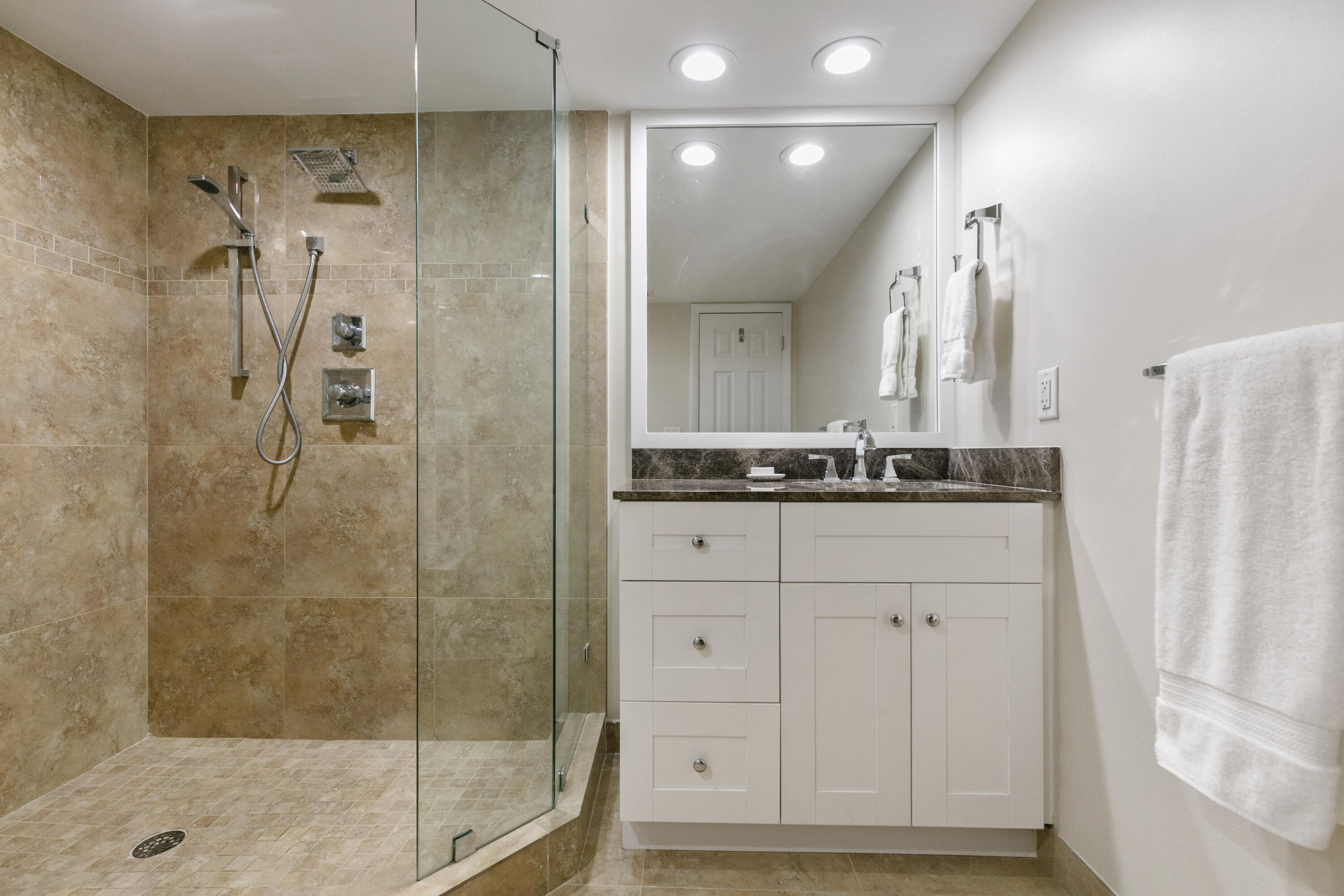 665 SE 21st Avenue 104