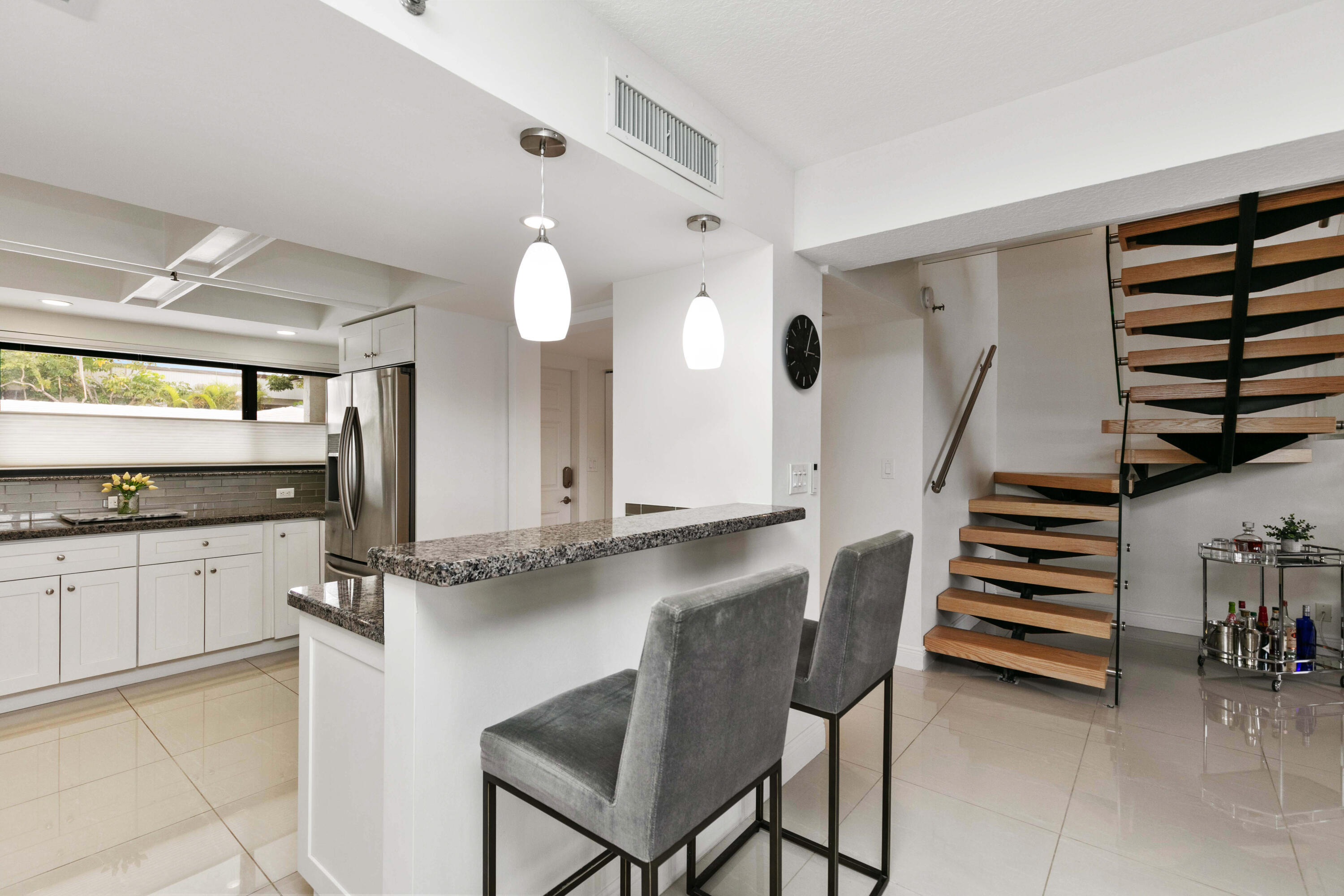 665 SE 21st Avenue 104