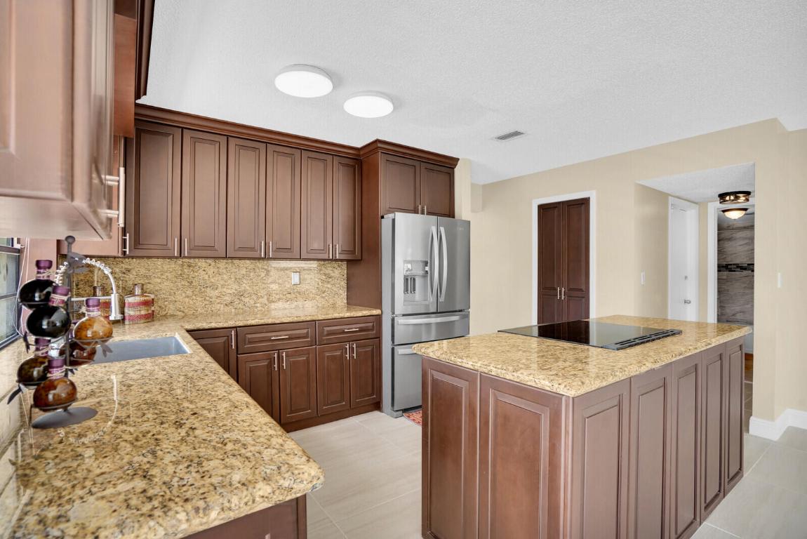 6526 Sweet Maple Lane