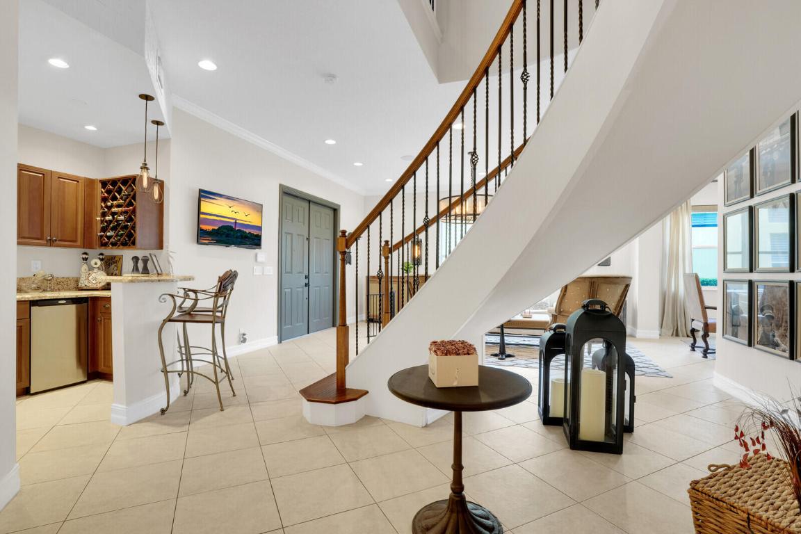 8728 Cobblestone Point Circle