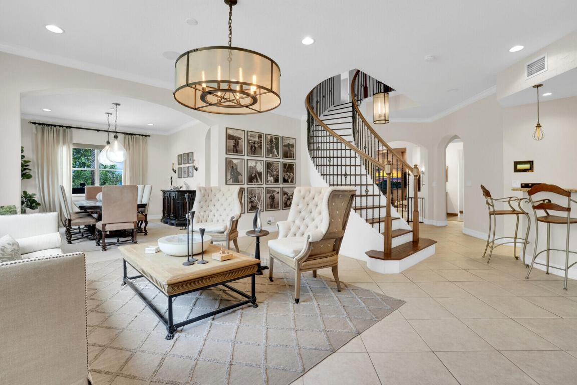 8728 Cobblestone Point Circle