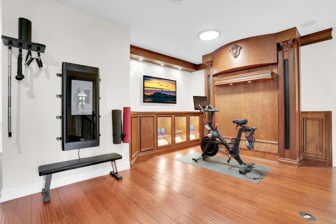 8728 Cobblestone Point Circle