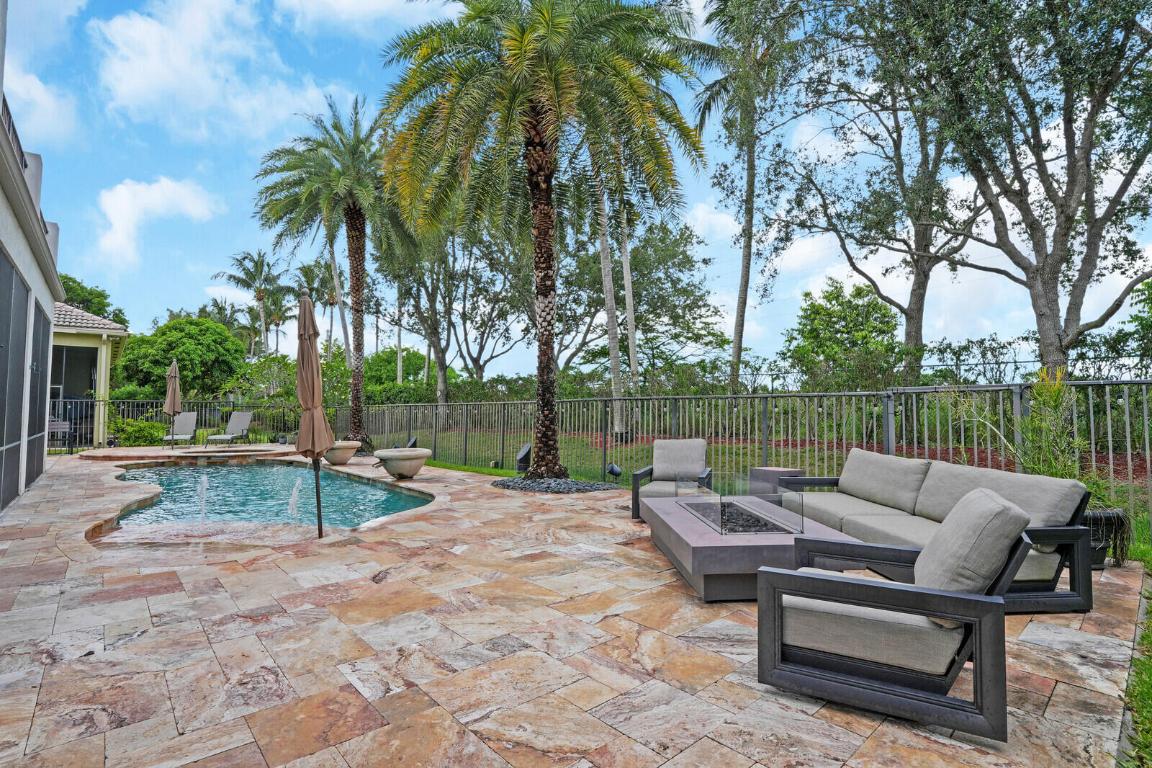 8728 Cobblestone Point Circle