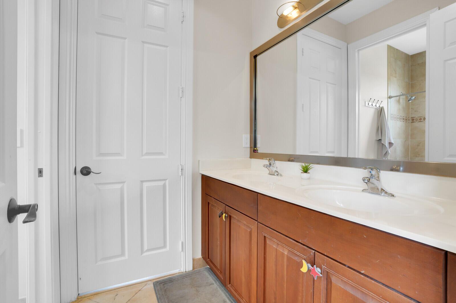 8728 Cobblestone Point Circle