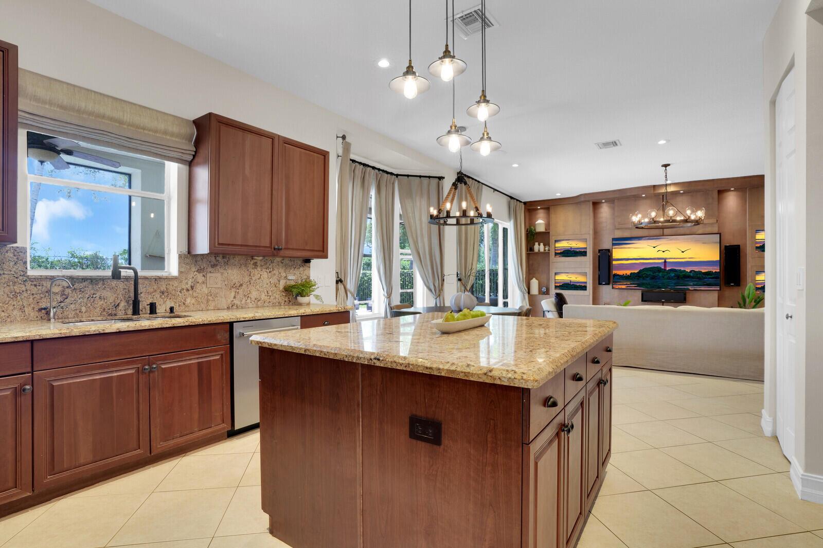 8728 Cobblestone Point Circle