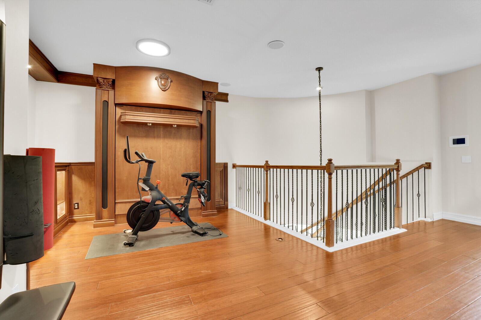 8728 Cobblestone Point Circle