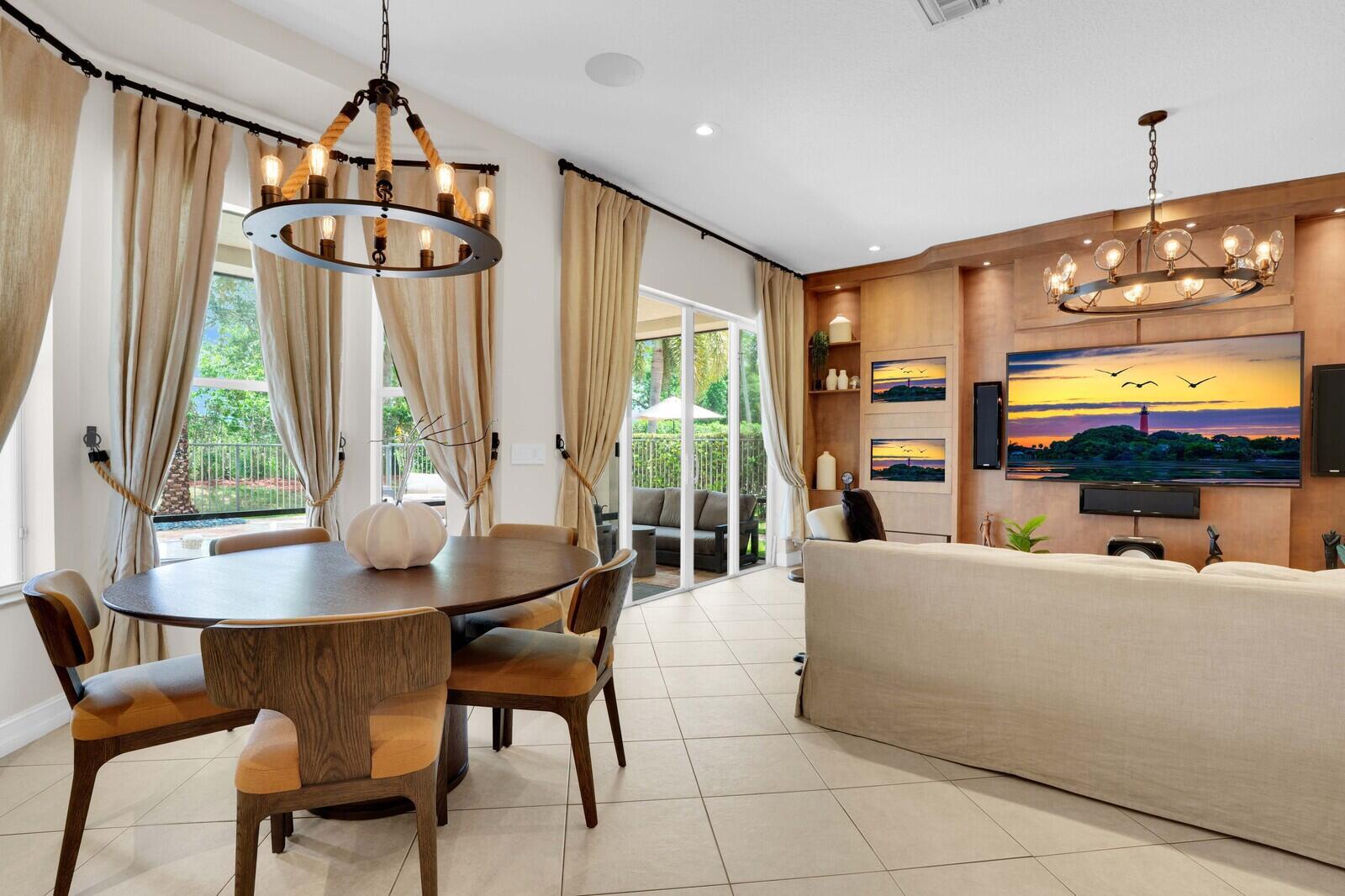 8728 Cobblestone Point Circle