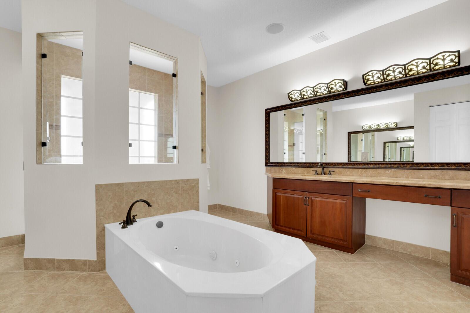 8728 Cobblestone Point Circle