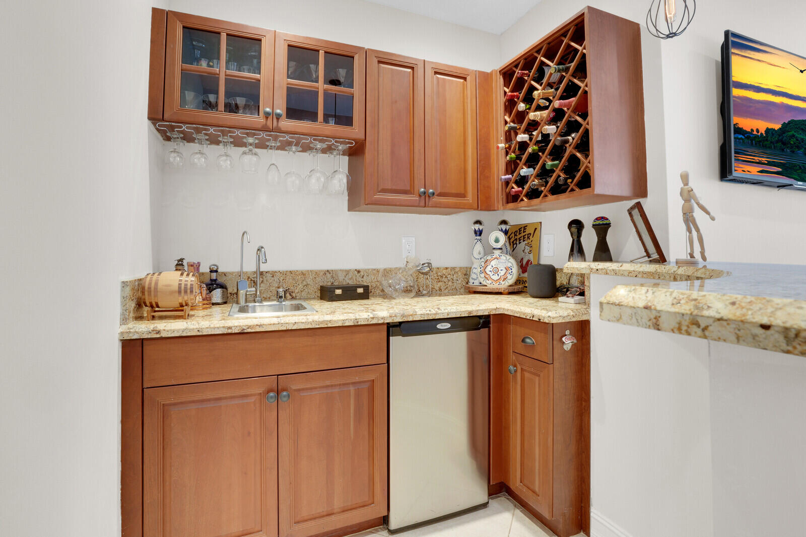 8728 Cobblestone Point Circle