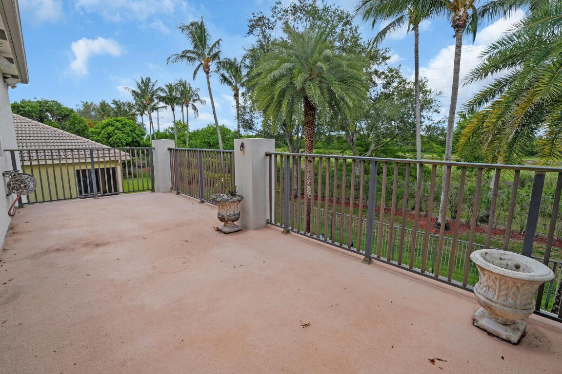 8728 Cobblestone Point Circle