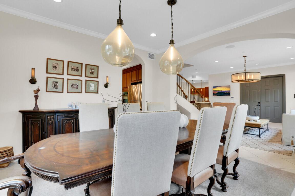 8728 Cobblestone Point Circle