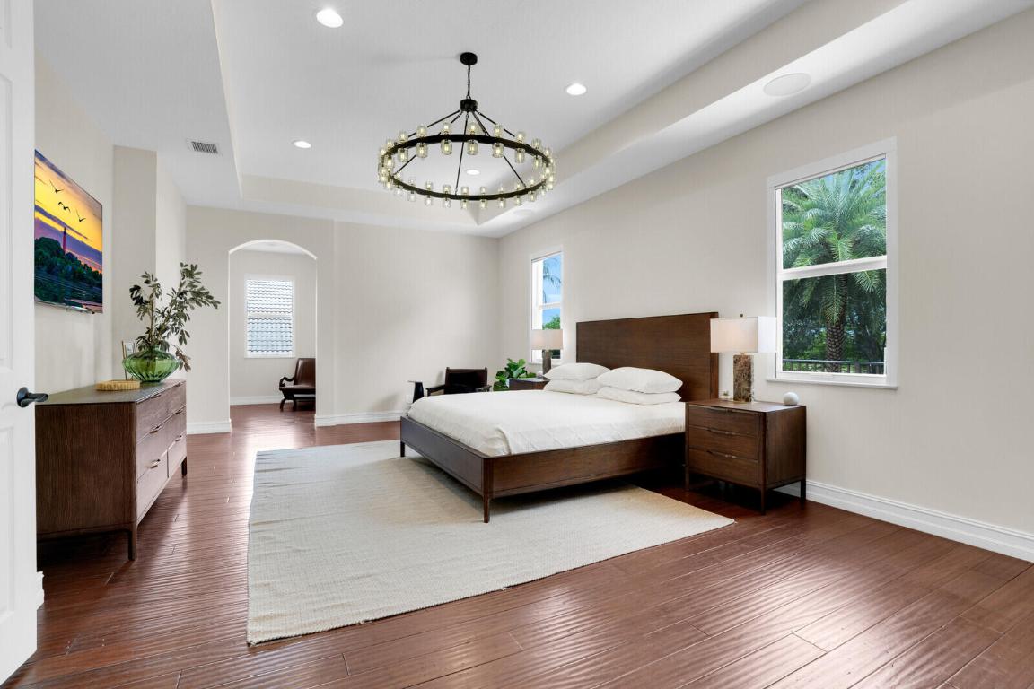 8728 Cobblestone Point Circle