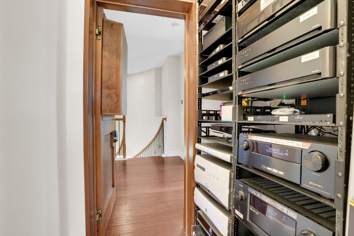 8728 Cobblestone Point Circle