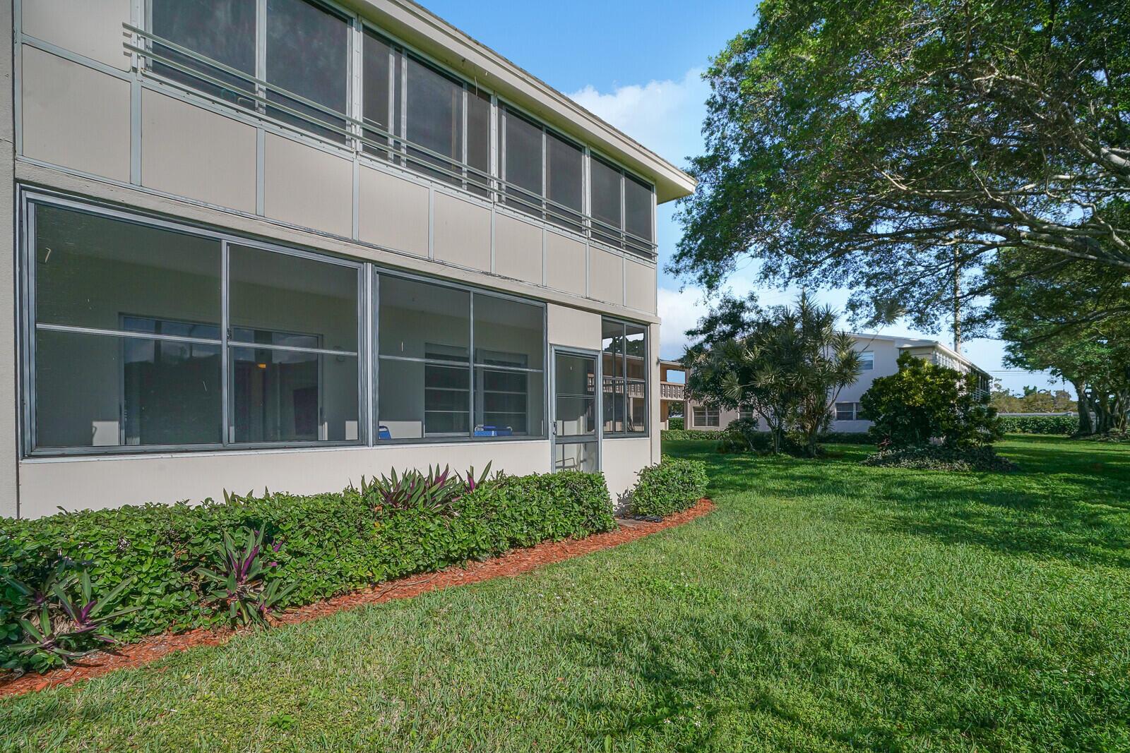 316 Farnham P