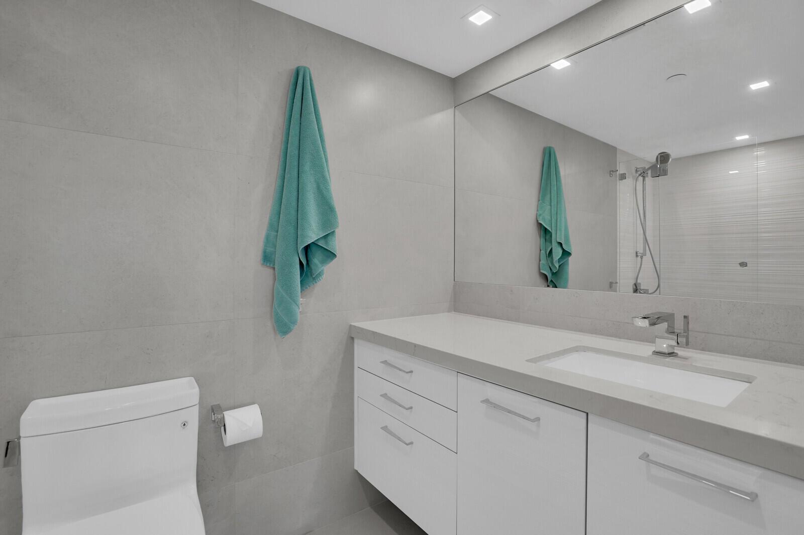 2697 N Ocean Boulevard F-610