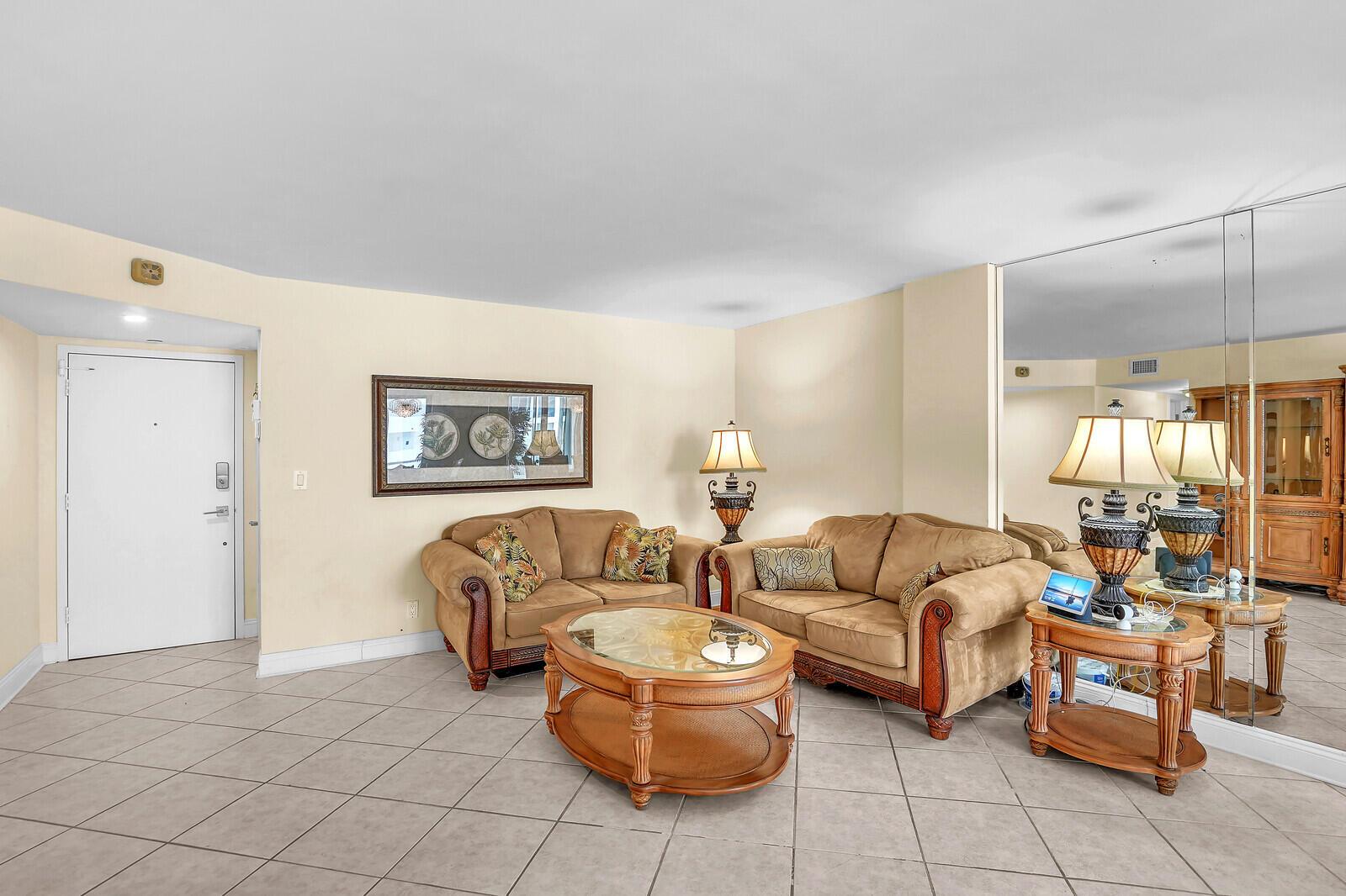 1000 S Ocean Boulevard 17b