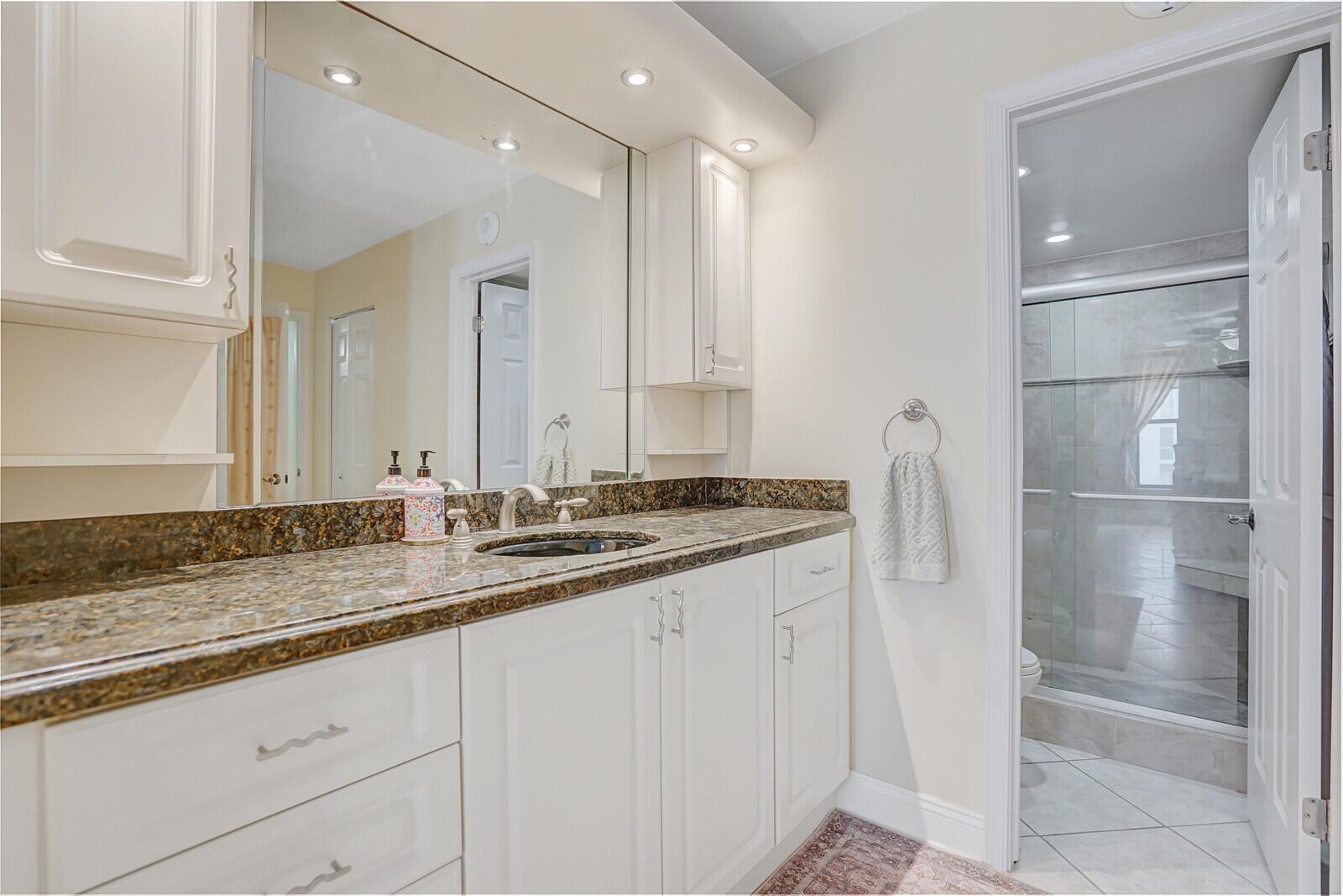 1000 S Ocean Boulevard 17b