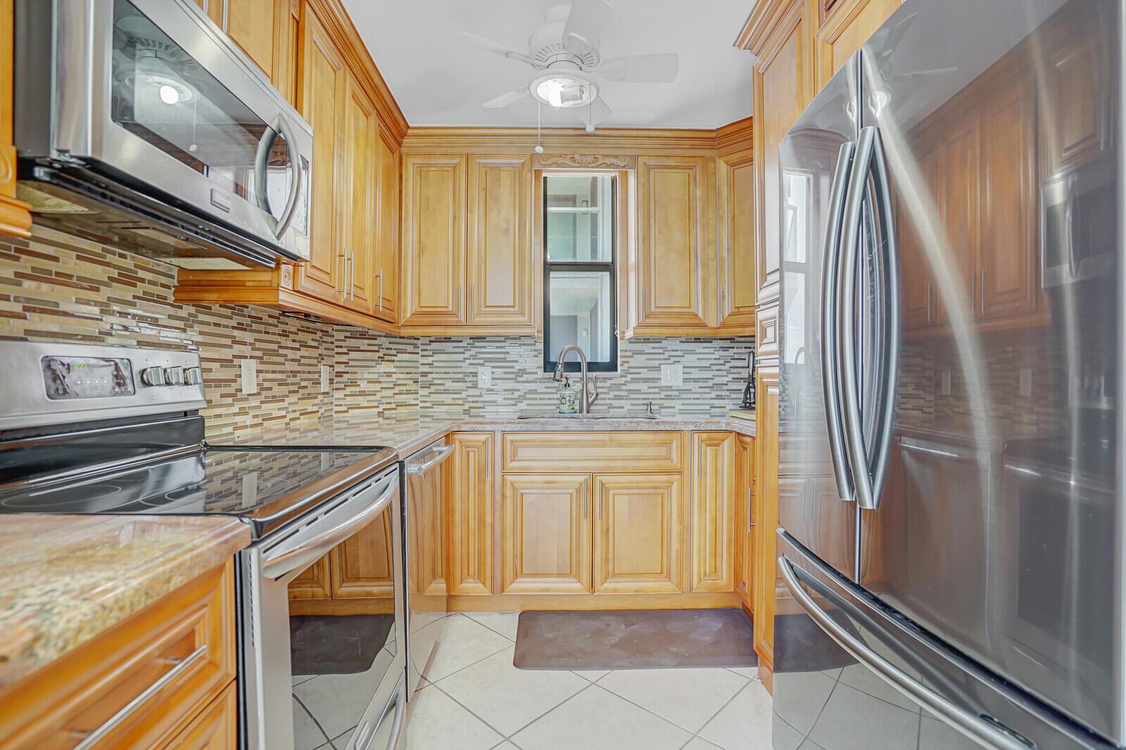 1000 S Ocean Boulevard 17b