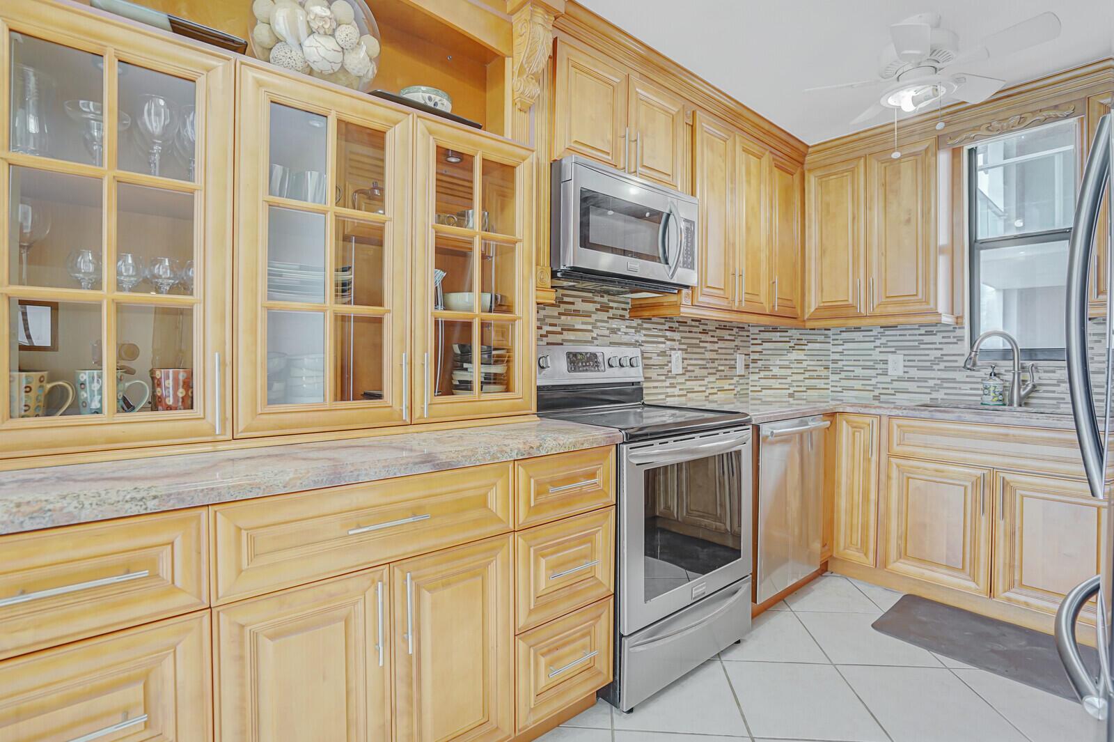 1000 S Ocean Boulevard 17b