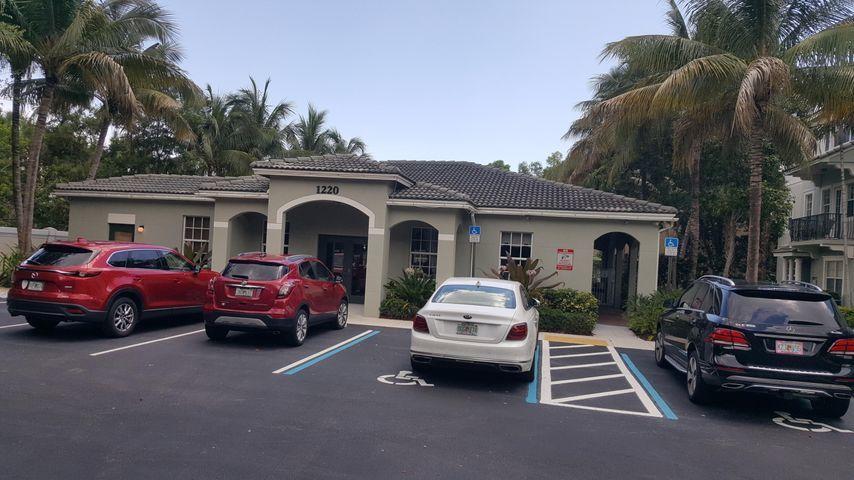 1052 NW 18th Avenue