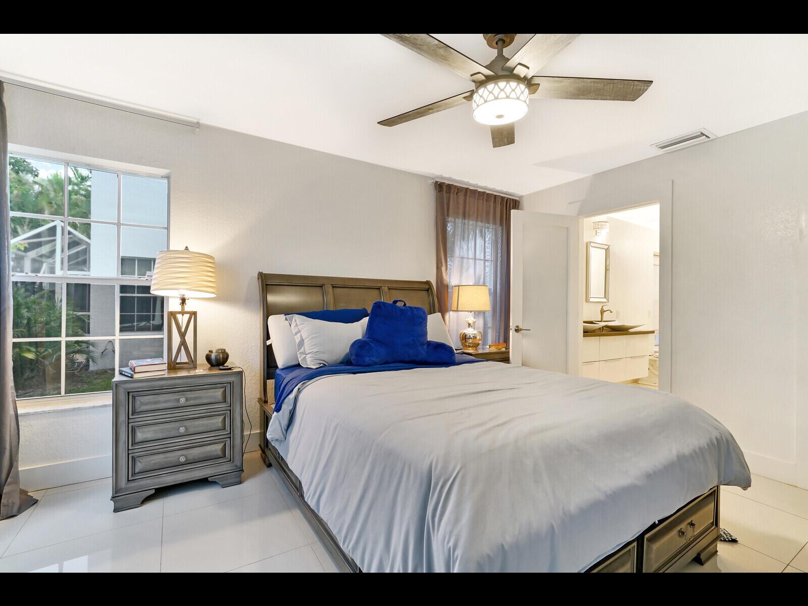 17052 Boca Club Boulevard 6