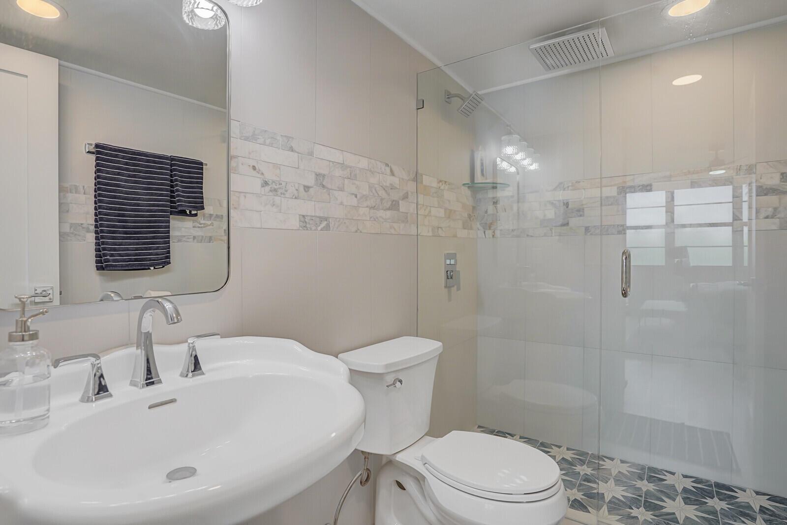 2121 N Ocean Boulevard 305w