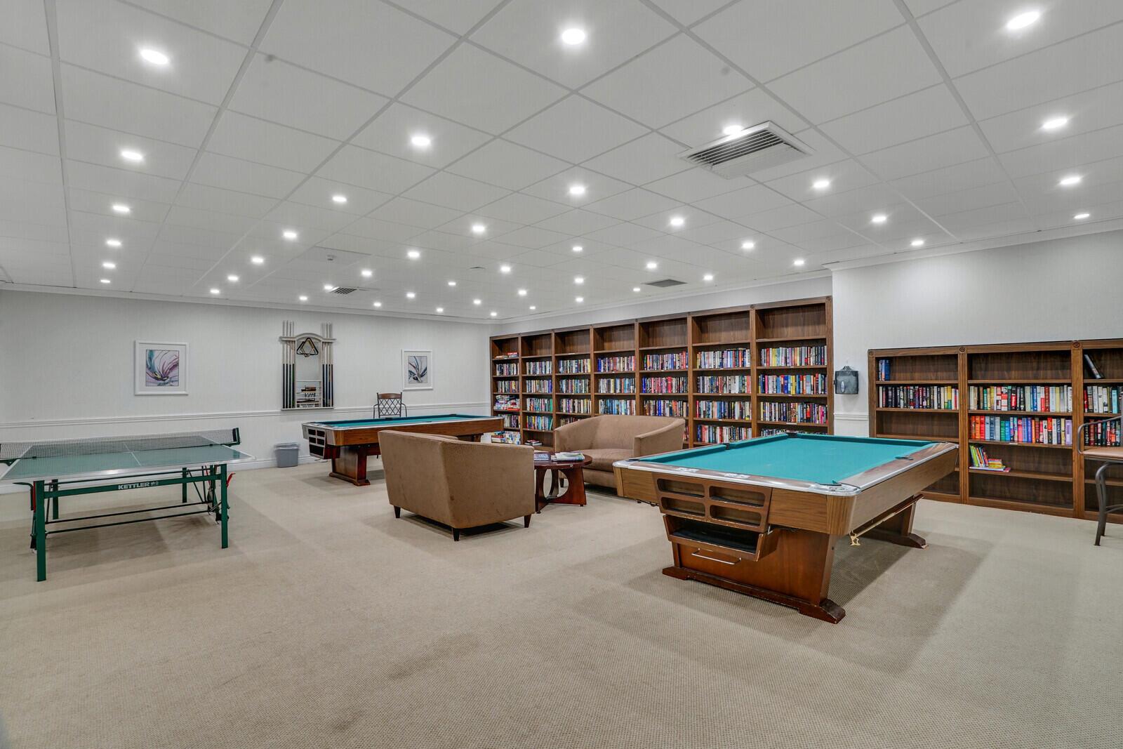 2121 N Ocean Boulevard 305w