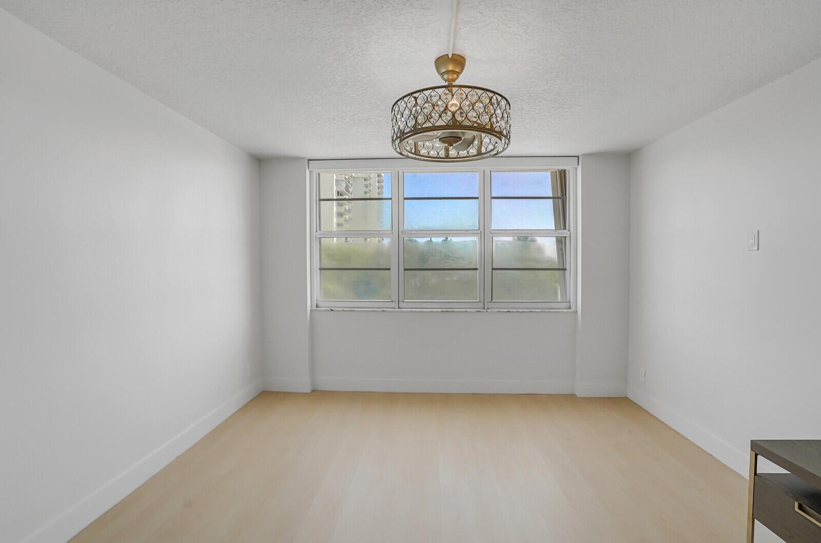2121 N Ocean Boulevard 305w