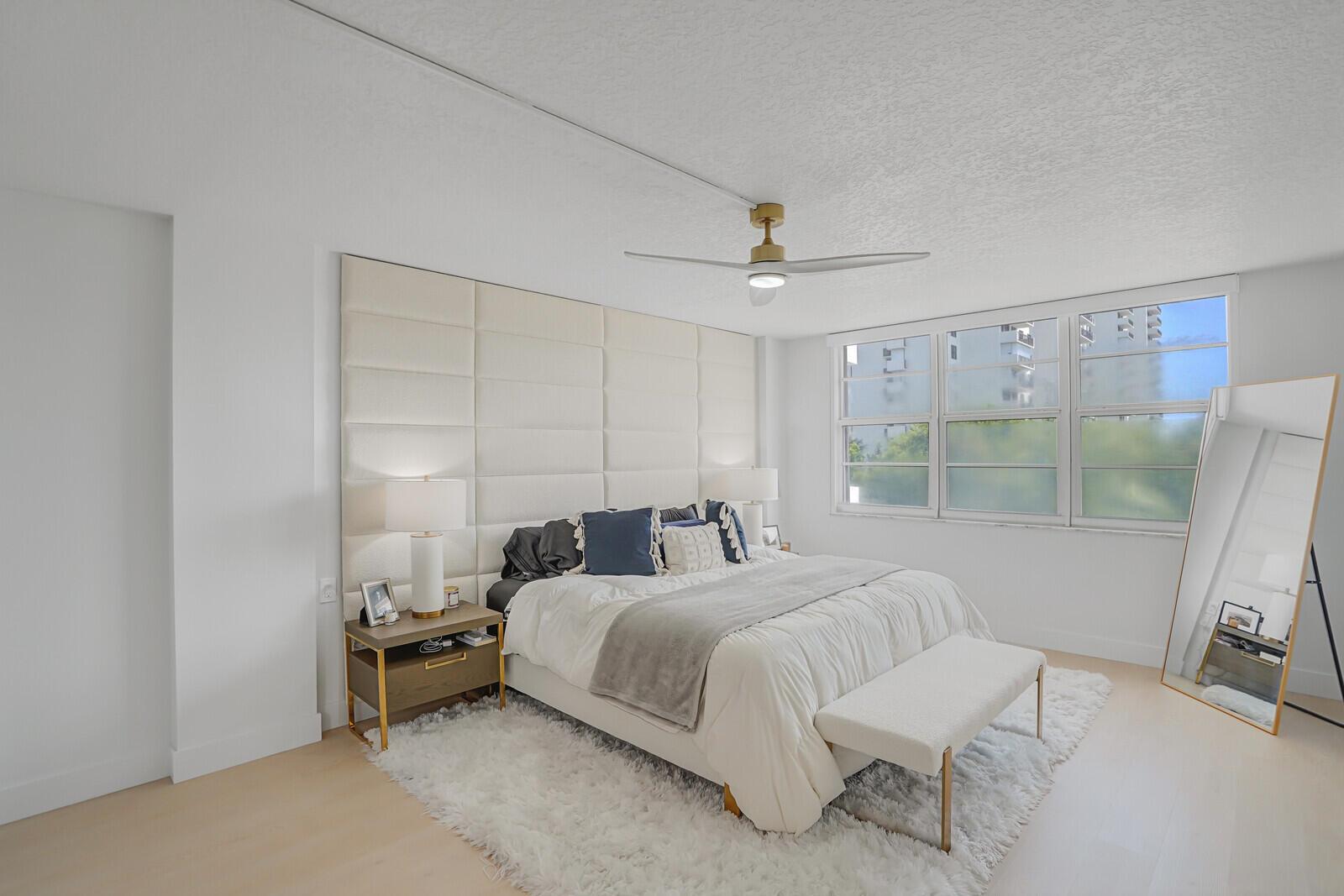2121 N Ocean Boulevard 305w