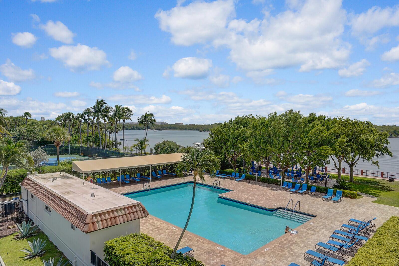 2121 N Ocean Boulevard 305w