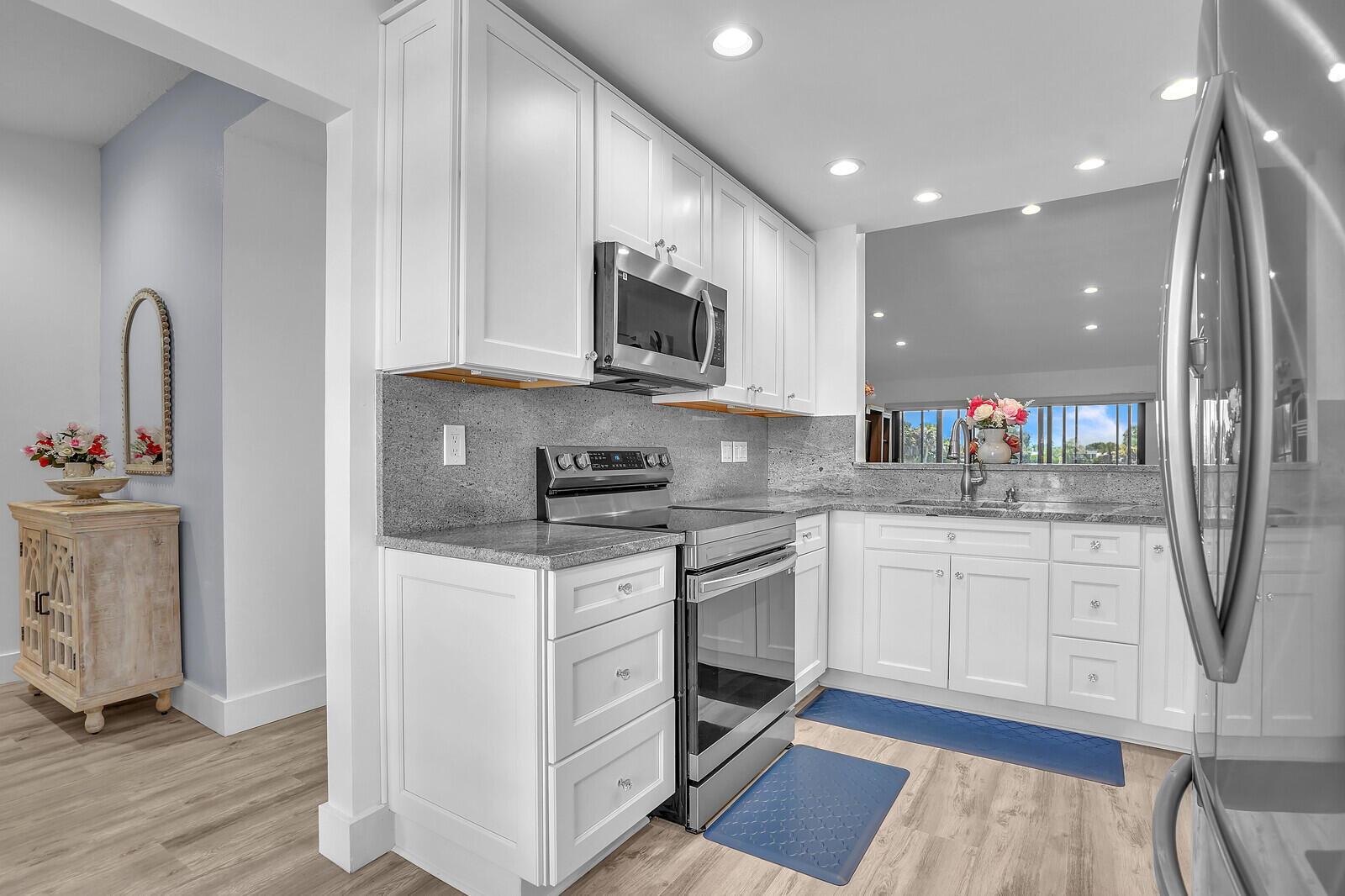 5152 Golfview Court 1825