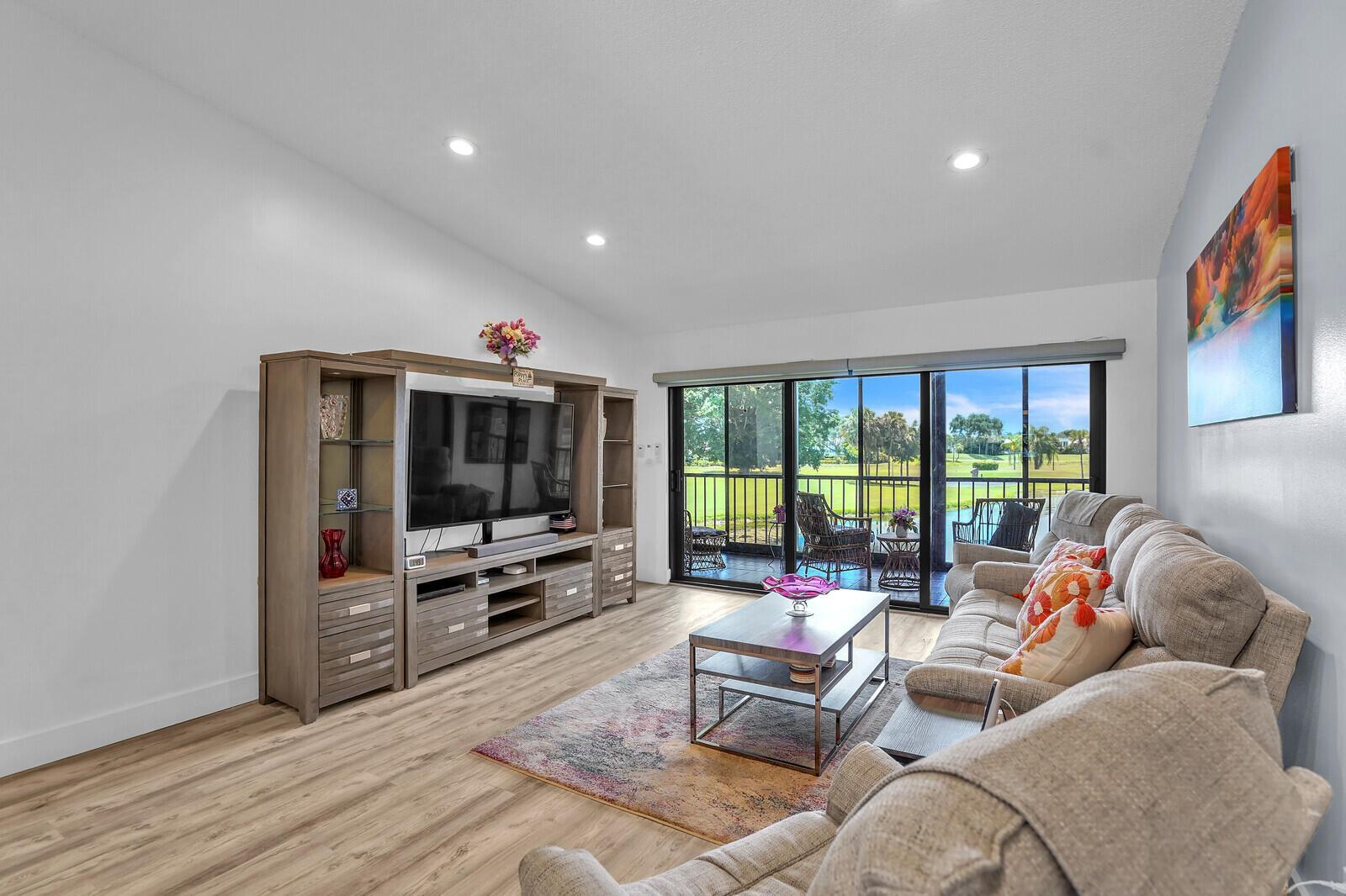 5152 Golfview Court 1825