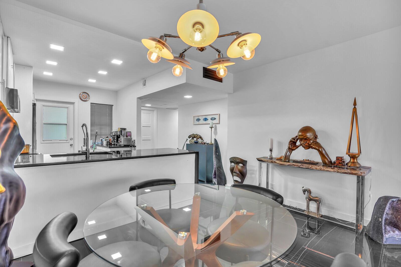 2751 N Palm Aire Drive 404