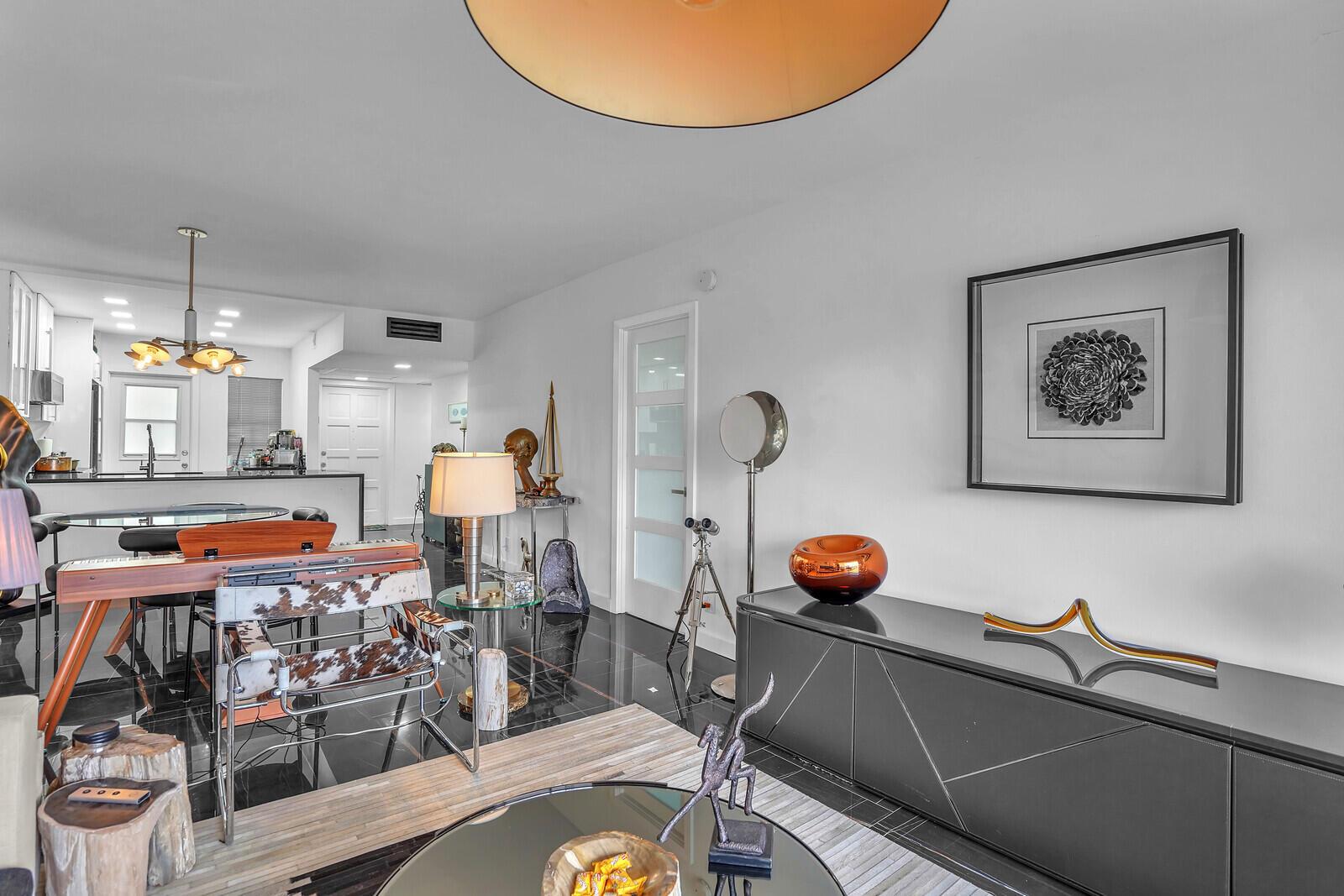 2751 N Palm Aire Drive 404