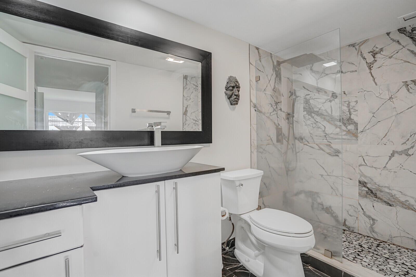 2751 N Palm Aire Drive 404