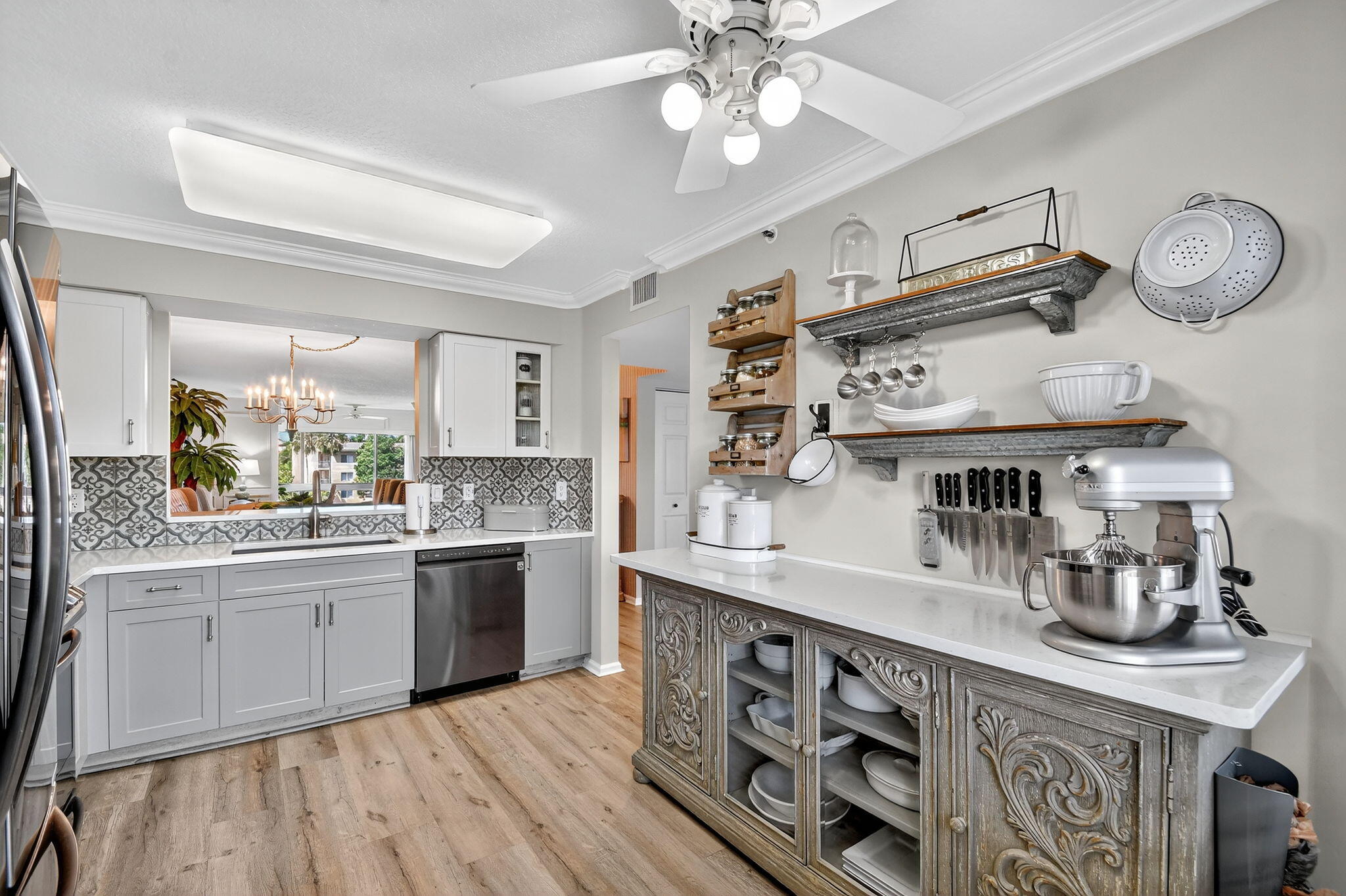 5777 Gemstone Court 407