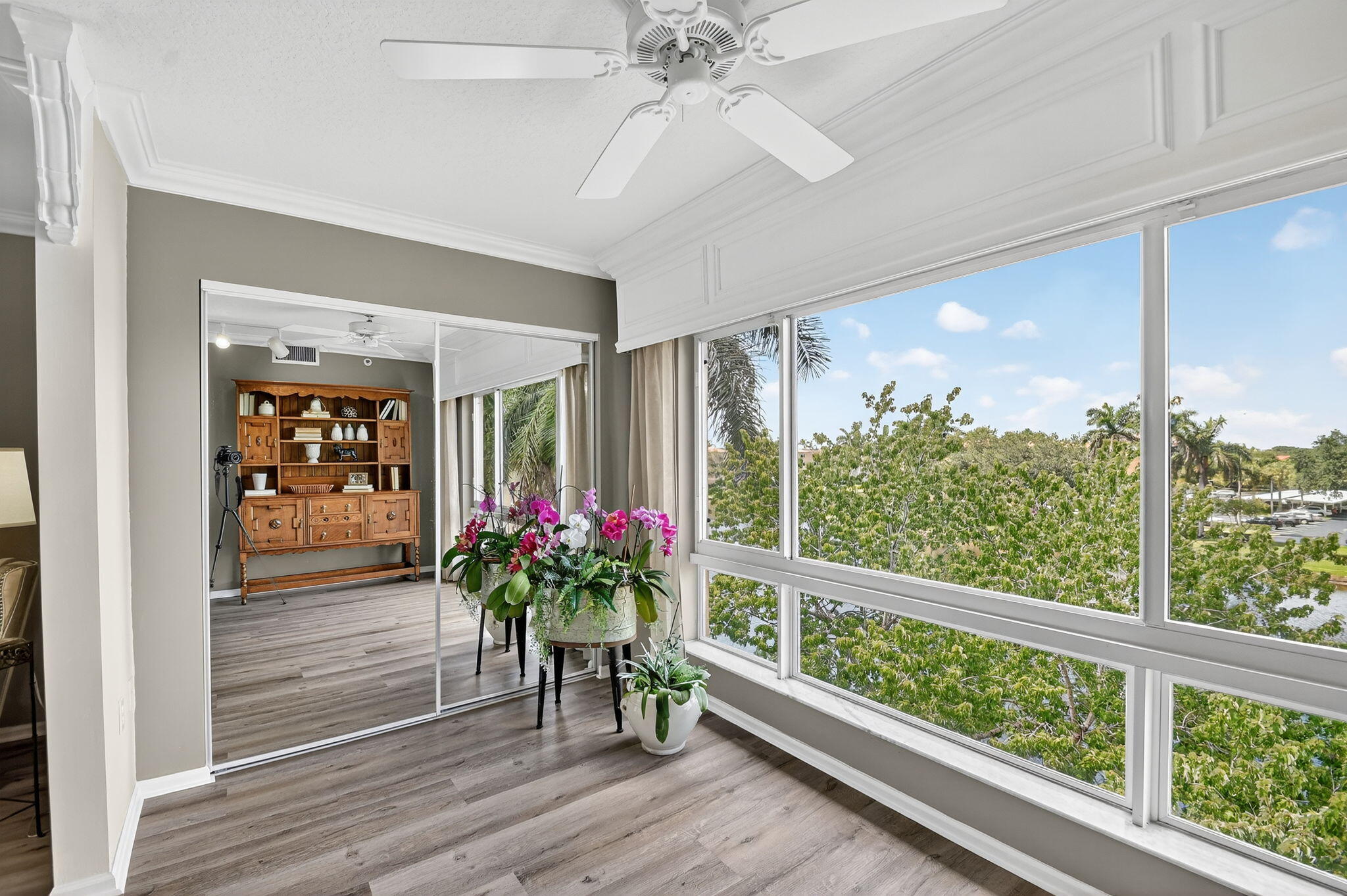 5777 Gemstone Court 407