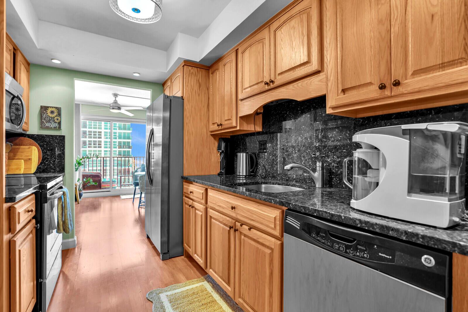 531 N Ocean Boulevard 1102