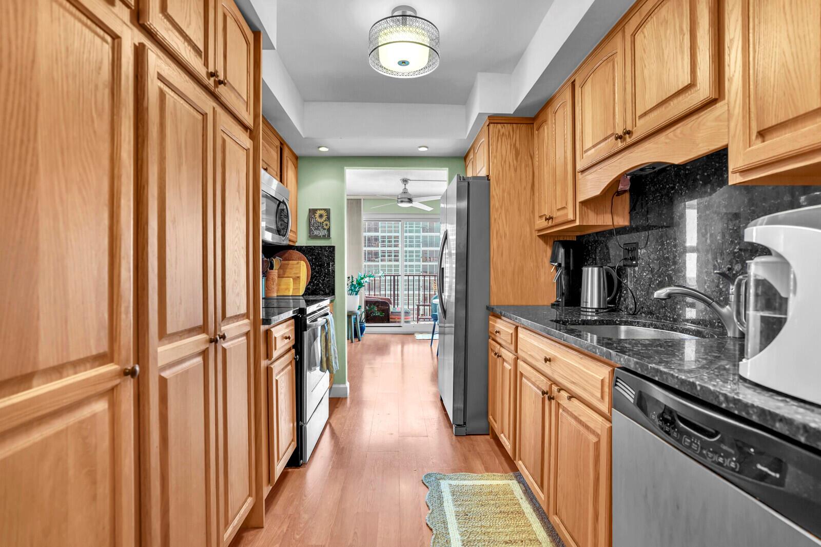 531 N Ocean Boulevard 1102