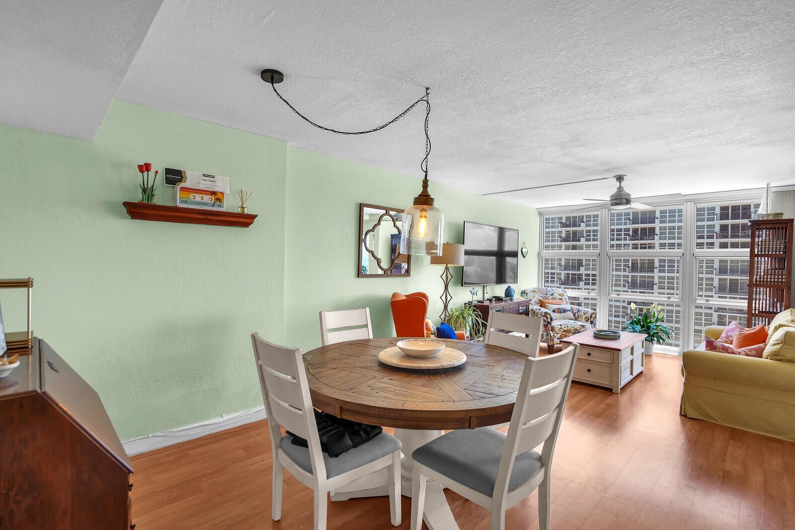 531 N Ocean Boulevard 1102