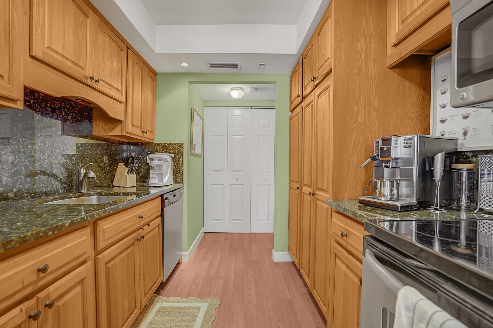 531 N Ocean Boulevard 1102