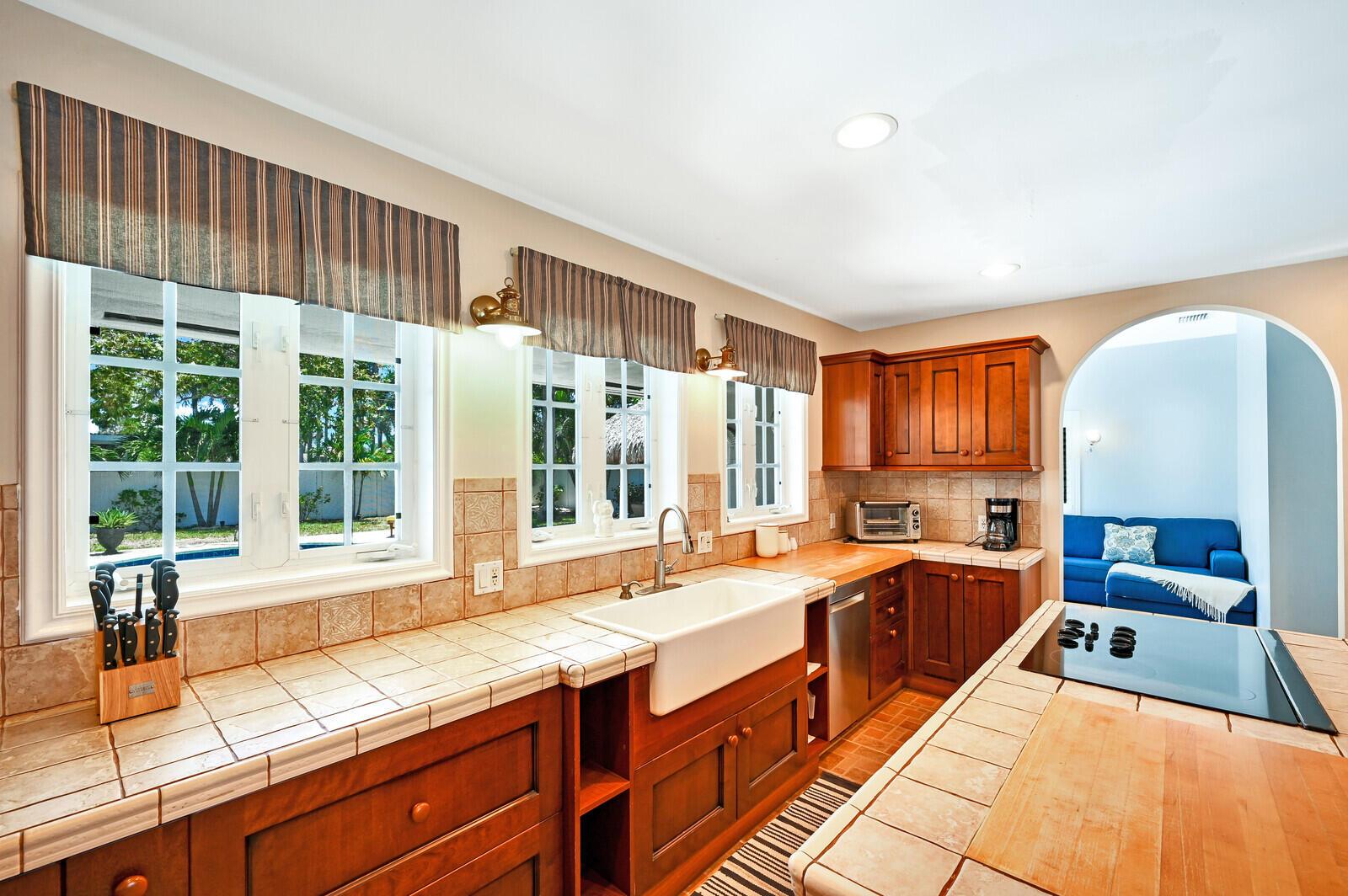 904 SE 12th Street