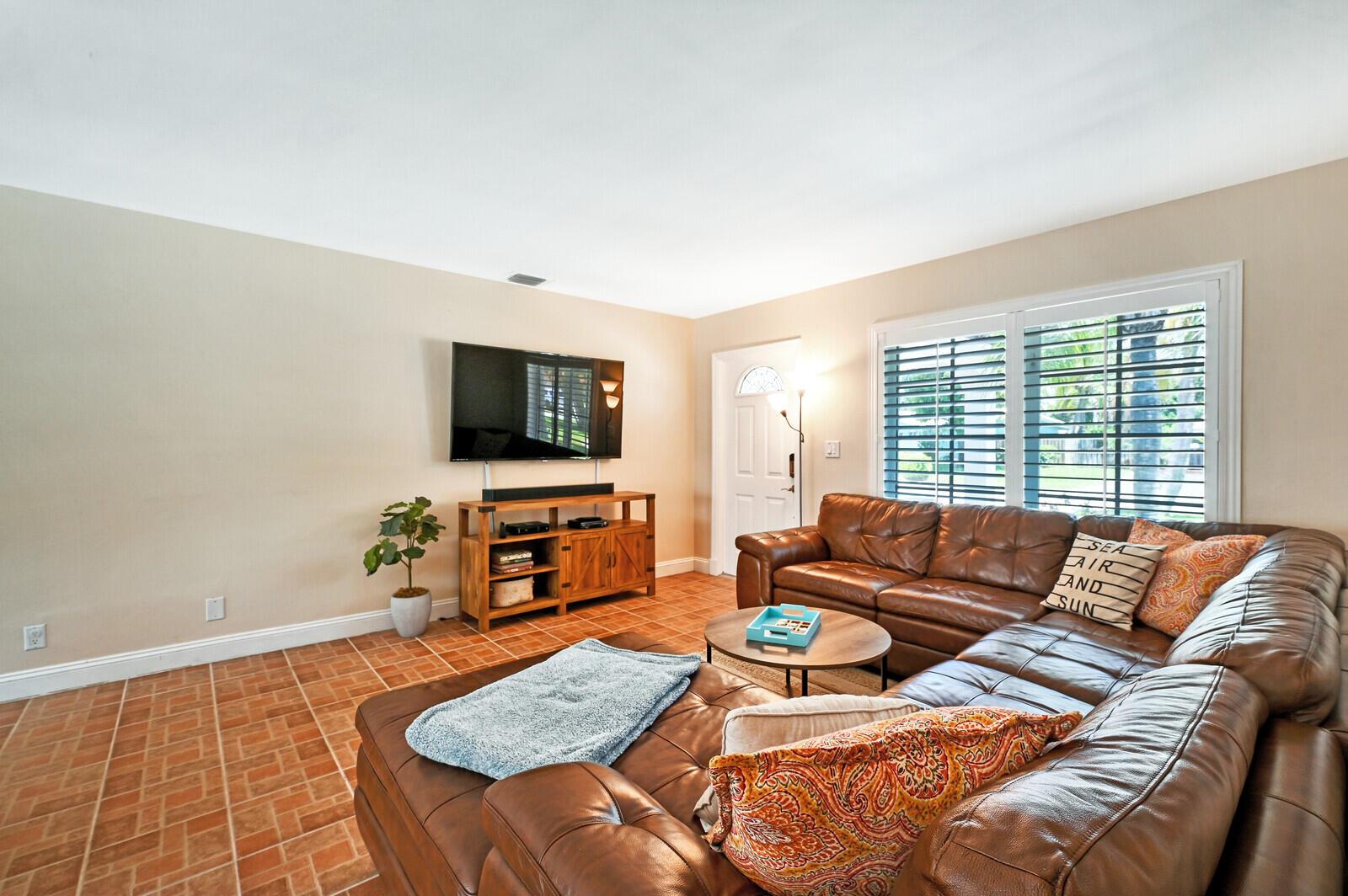 904 SE 12th Street